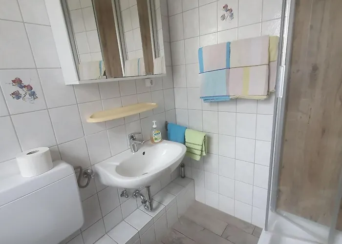 Mit Eigener Terrasse In Apartment *