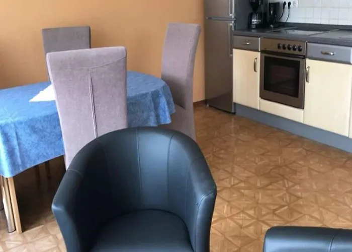 Mit Eigener Terrasse In Apartment Homberg (Schwalm-Eder)